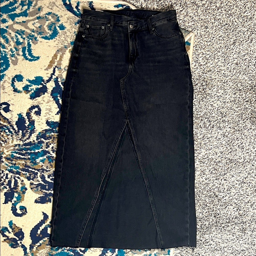 American Eagle Outfitters Black Denim Skirt Size 4 NWOT